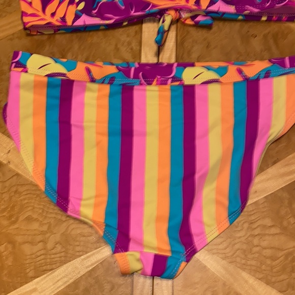 Wonder Nation Girls size 14-16 swim suit - Picture 6 of 6